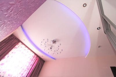 натяжные потолки Мегабренды